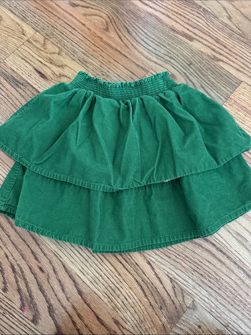 Mini Boden Green Tiered Corduroy Skirt size 6-7Y